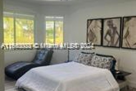 Casa en alquiler en Pembroke Pines, Florida, 3 dormitorios, 176.51 m2 № 1365583 - foto 5