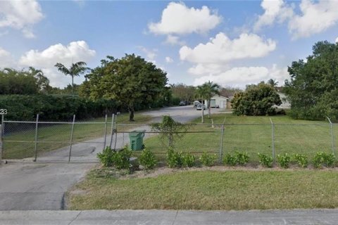 Casa en venta en Miami, Florida, 2 dormitorios, 106.28 m2 № 668084 - foto 1