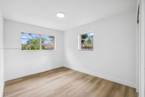 Casa en venta en Miami, Florida, 3 dormitorios, 92.9 m2 № 1393538 - foto 21