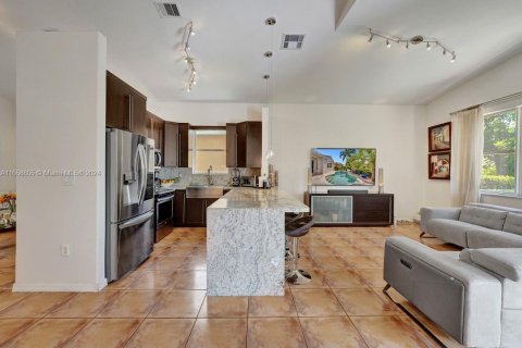 Casa en venta en Miramar, Florida, 4 dormitorios, 173.91 m2 № 1362489 - foto 29