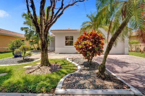 Casa en venta en Miramar, Florida, 4 dormitorios, 173.91 m2 № 1362489 - foto 5