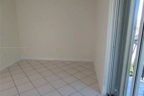 Apartamento en alquiler en Miami, Florida, 1 dormitorio, 39.02 m2 № 1364174 - foto 6