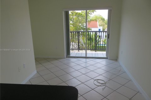 Apartamento en alquiler en Miami, Florida, 1 dormitorio, 39.02 m2 № 1364174 - foto 8