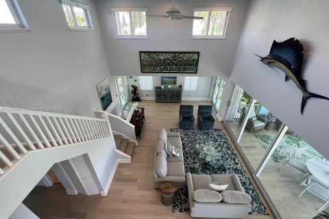 Villa ou maison à louer à Marathon, Floride: 4 chambres, 418.06 m2 № 56754 - photo 2