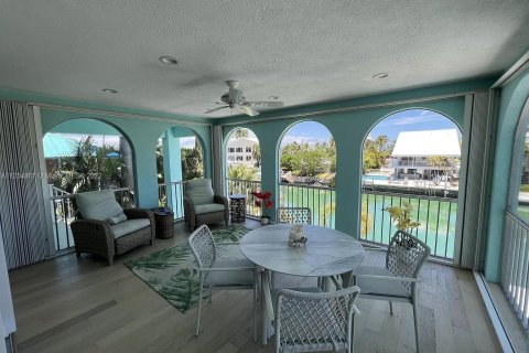 Villa ou maison à louer à Marathon, Floride: 4 chambres, 418.06 m2 № 56754 - photo 7