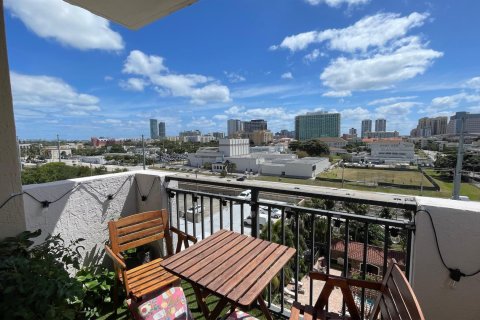 Condo in West Palm Beach, Florida, 2 bedrooms  № 1127949 - photo 20