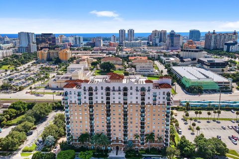 Condo in West Palm Beach, Florida, 2 bedrooms  № 1127949 - photo 27