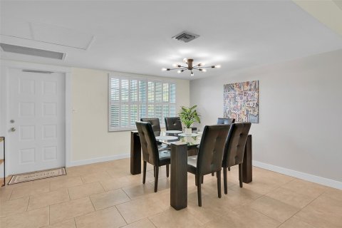 Copropriété à vendre à Pompano Beach, Floride: 3 chambres, 139.35 m2 № 1127906 - photo 30