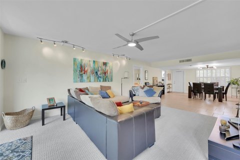 Copropriété à vendre à Pompano Beach, Floride: 3 chambres, 139.35 m2 № 1127906 - photo 27