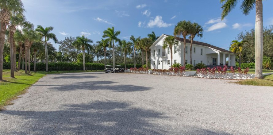 Villa ou maison à Wellington, Floride 6 chambres, 46.45 m2 № 342294