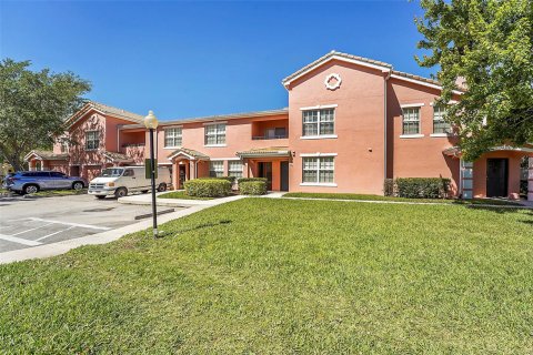Condo in Port St. Lucie, Florida, 2 bedrooms  № 1100808 - photo 13