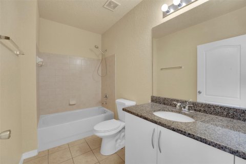 Condo in Port St. Lucie, Florida, 2 bedrooms  № 1100808 - photo 26