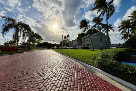 Condo in Oakland Park, Florida, 1 bedroom  № 1408305 - photo 24