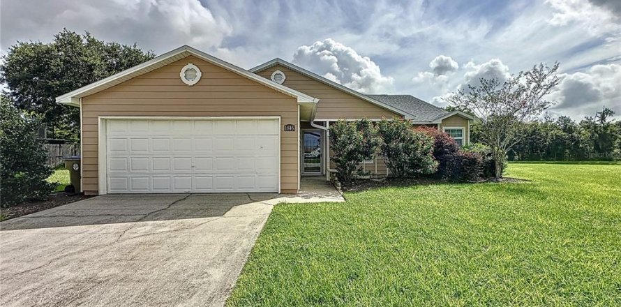 Casa en Kissimmee, Florida 3 dormitorios, 158.4 m2 № 1366799