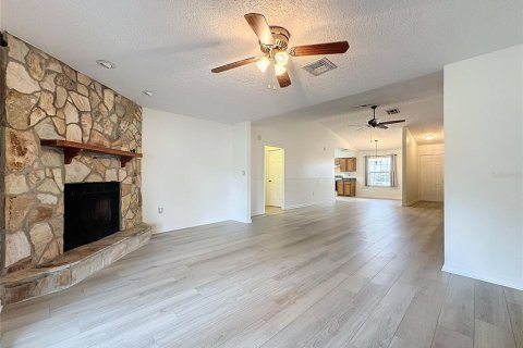 Villa ou maison à vendre à Kissimmee, Floride: 3 chambres, 158.4 m2 № 1366799 - photo 4