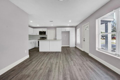 Casa en venta en Pompano Beach, Florida, 4 dormitorios, 117.06 m2 № 1163096 - foto 3