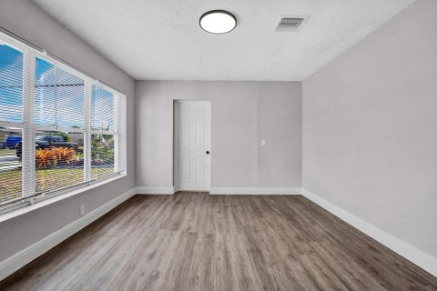 Casa en venta en Pompano Beach, Florida, 4 dormitorios, 117.06 m2 № 1163096 - foto 2