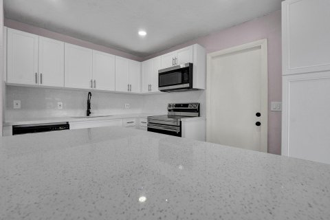 Casa en venta en Pompano Beach, Florida, 4 dormitorios, 117.06 m2 № 1163096 - foto 14