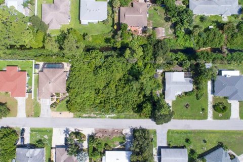 Land in Venice, Florida № 1366814 - photo 1