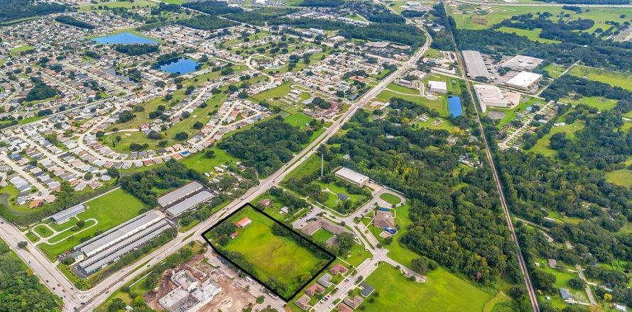 Terreno en Lakeland, Florida № 1366764