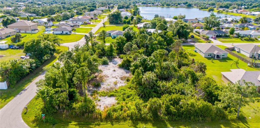 Terrain à Port Charlotte, Floride № 1121598