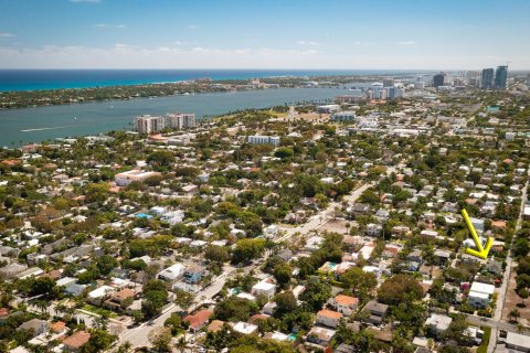 Villa ou maison à vendre à West Palm Beach, Floride: 4 chambres, 210.7 m2 № 368517 - photo 5