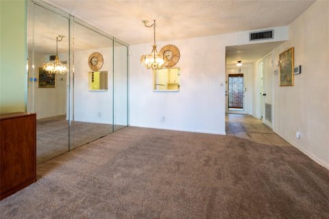 Condo in Sunrise, Florida, 1 bedroom  № 1146988 - photo 11