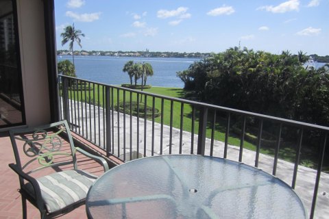 Condo in North Palm Beach, Florida, 2 bedrooms  № 1146987 - photo 20