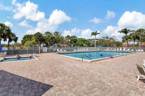 Villa ou maison à vendre à Boynton Beach, Floride: 2 chambres, 159.98 m2 № 1097708 - photo 10