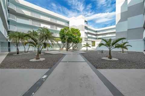 Copropriété à vendre à Miami, Floride: 2 chambres, 92.16 m2 № 1404280 - photo 5