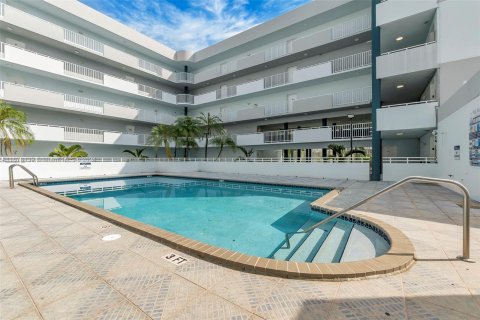 Copropriété à vendre à Miami, Floride: 2 chambres, 92.16 m2 № 1404280 - photo 6