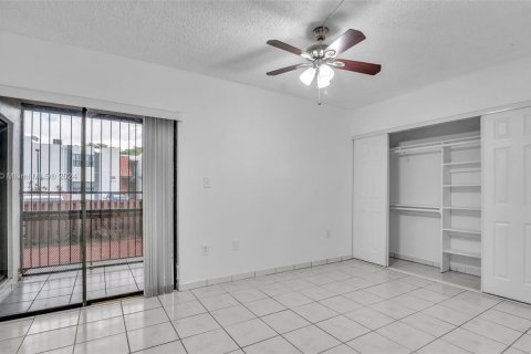 Copropriété à vendre à Miami, Floride: 2 chambres, 91.14 m2 № 1365762 - photo 15