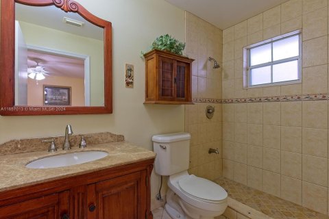 Casa en venta en Miami, Florida, 3 dormitorios, 151.8 m2 № 1365768 - foto 14