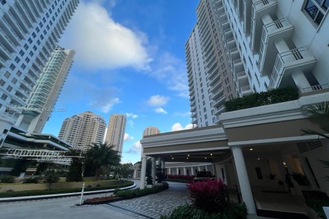 Condominio en venta en Miami, Florida, 3 dormitorios, 160.26 m2 № 754233 - foto 18