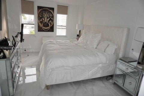 Condo in Miami, Florida, 3 bedrooms  № 754233 - photo 13