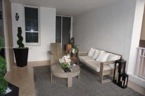 Condominio en venta en Miami, Florida, 3 dormitorios, 160.26 m2 № 754233 - foto 19