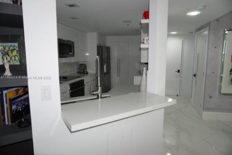 Condominio en venta en Miami, Florida, 3 dormitorios, 160.26 m2 № 754233 - foto 8