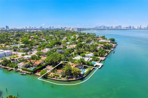 Terreno en venta en Miami Beach, Florida № 1226518 - foto 13