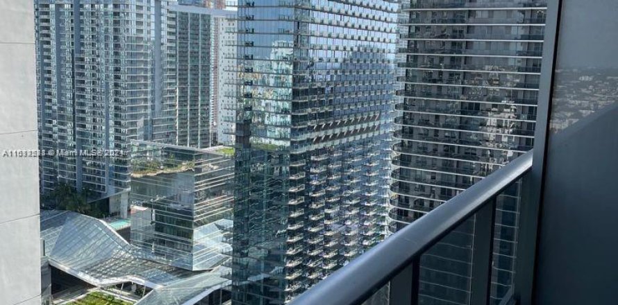 Condo in Miami, Florida, 1 bedroom  № 1234472