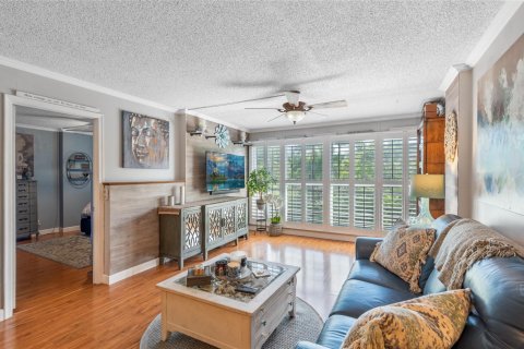 Copropriété à vendre à Oakland Park, Floride: 2 chambres, 90.58 m2 № 1096275 - photo 19