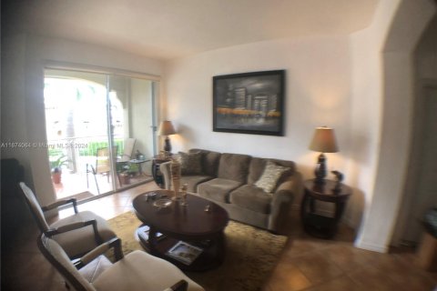 Condominio en alquiler en Miami, Florida, 3 dormitorios, 131.92 m2 № 1397560 - foto 14