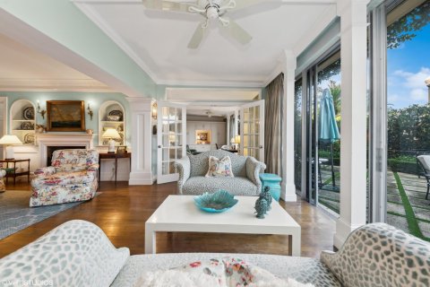 Copropriété à vendre à Palm Beach, Floride: 2 chambres, 192.96 m2 № 1177139 - photo 3