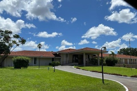 Condominio en venta en Lauderhill, Florida, 2 dormitorios, 90.3 m2 № 1007305 - foto 1