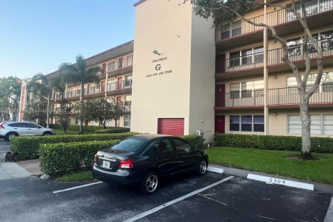 Condominio en venta en Pembroke Pines, Florida, 2 dormitorios, 76.09 m2 № 1103998 - foto 14