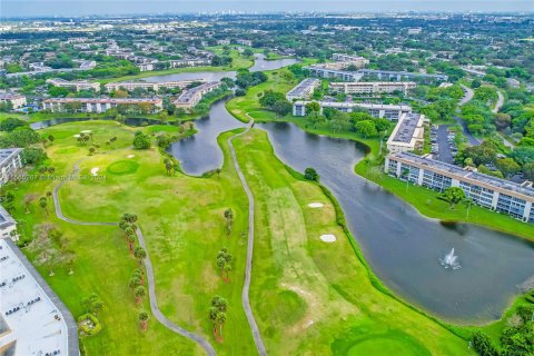 Condo in Coconut Creek, Florida, 2 bedrooms  № 1101730 - photo 28