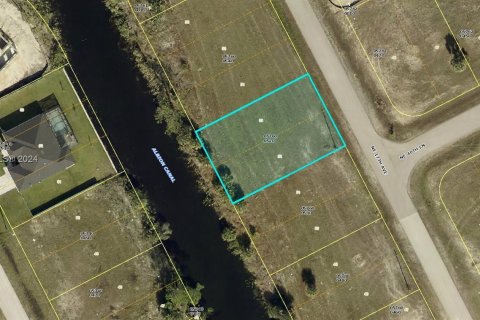 Terreno en venta en Cape Coral, Florida № 1380205 - foto 1