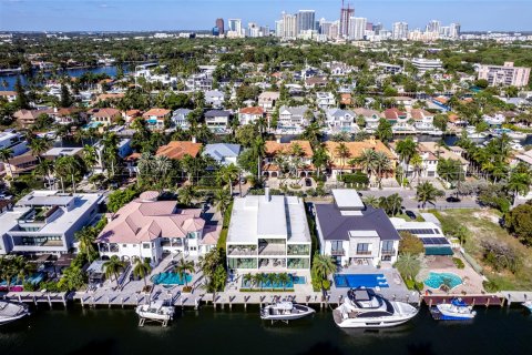 Villa ou maison à vendre à Fort Lauderdale, Floride: 6 chambres, 561.69 m2 № 952356 - photo 4