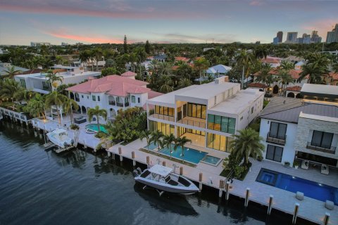 Villa ou maison à vendre à Fort Lauderdale, Floride: 6 chambres, 561.69 m2 № 952356 - photo 12