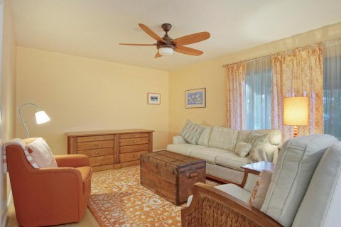 House in Jensen Beach, Florida 3 bedrooms, 182.74 sq.m. № 952405 - photo 21