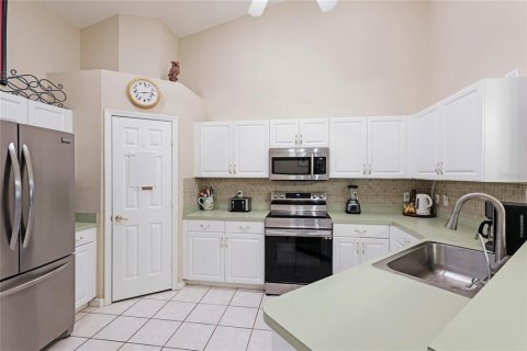 House in North Port, Florida 2 bedrooms, 138.24 sq.m. № 1300546 - photo 8